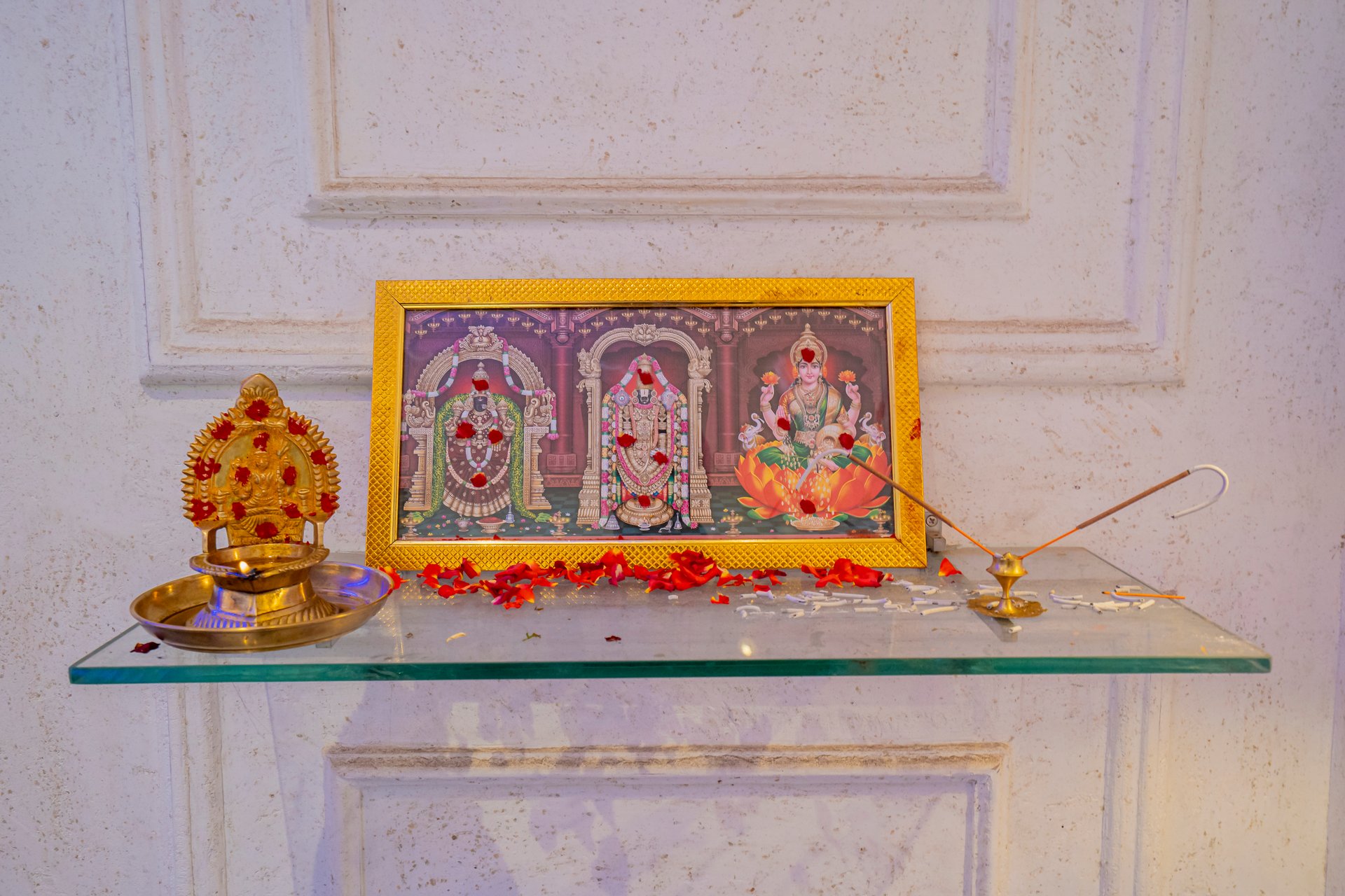 RESIDE INN GRAND Interior 2