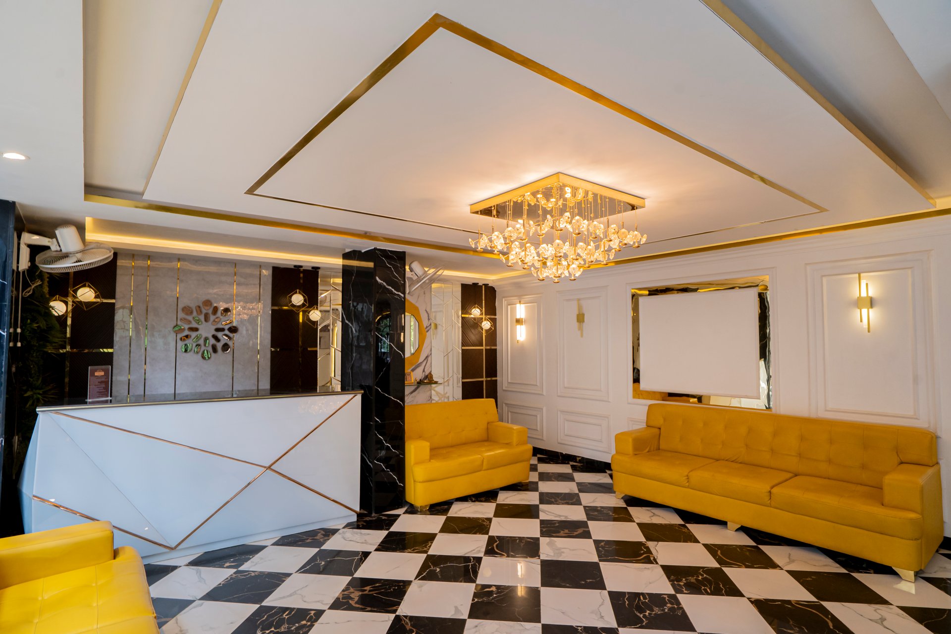 RESIDE INN GRAND Interior 5